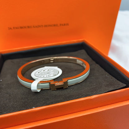 [Regalia jewelry]CLASSIC HM CLIC GREEN 8MM ENAMEL BRACELET