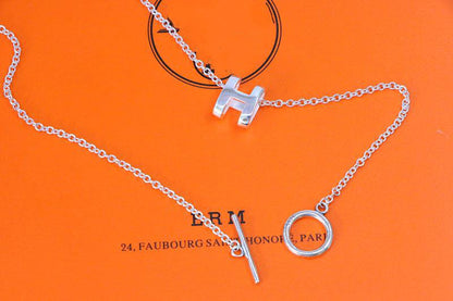 [Regalia jewelry]HM NECKLACE H LETTER OVAL SERIES