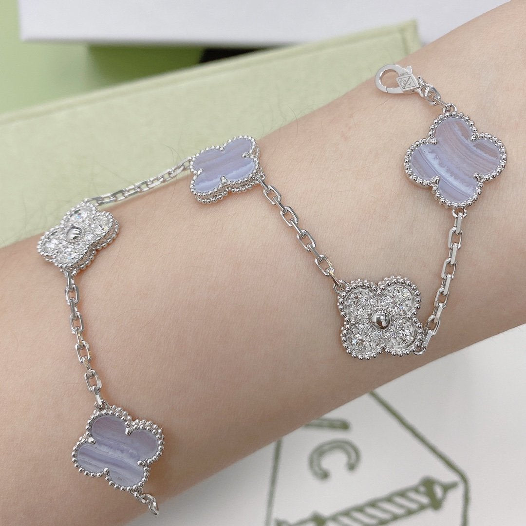[Regalia jewelry]CLOVER  5 MOTIF DIAMOND PURPLE CHALCEDONY BRACELET SILVER
