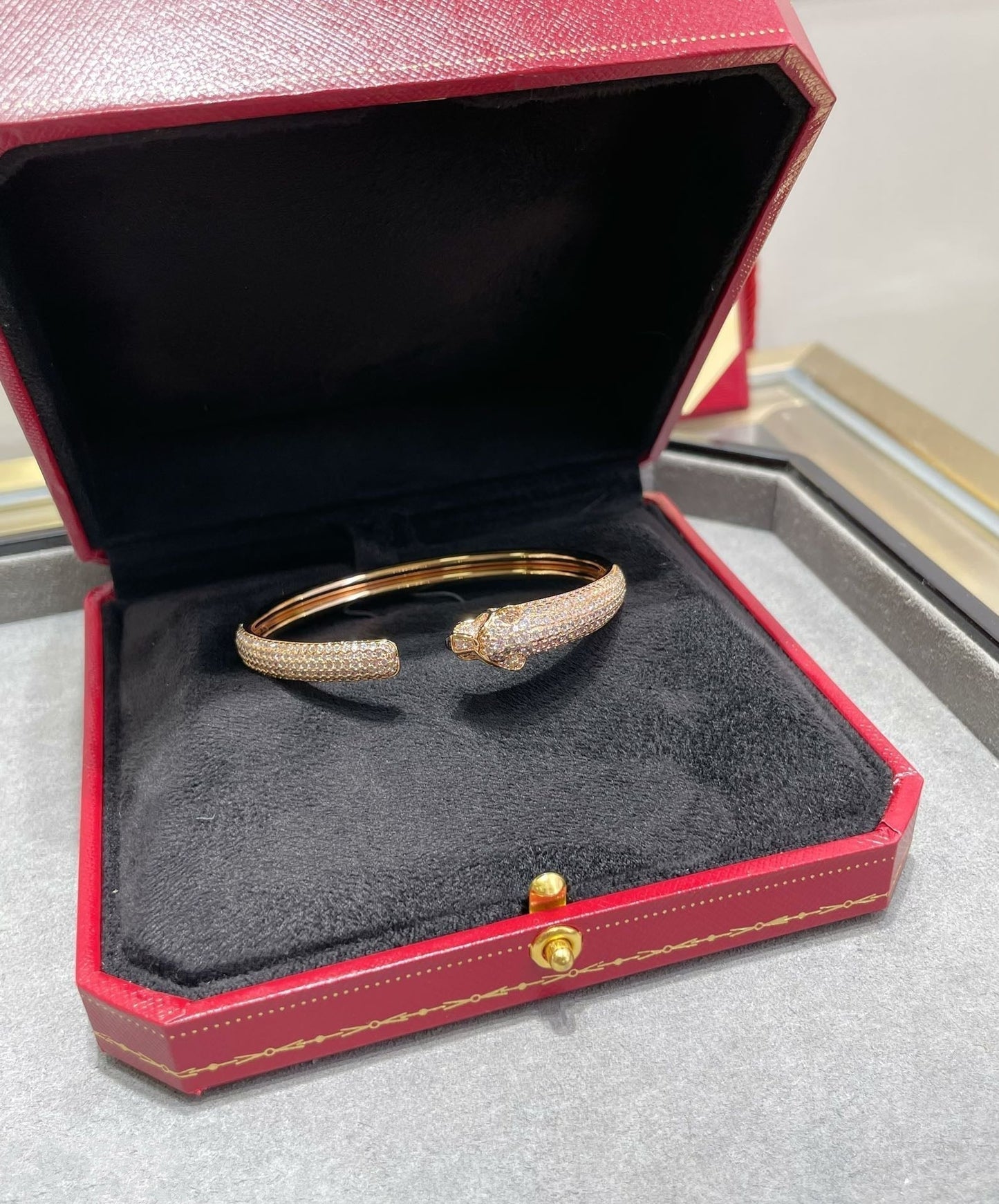 [Regalia jewelry]PANTHERE FULL DIAMOND OPEN BRACELET