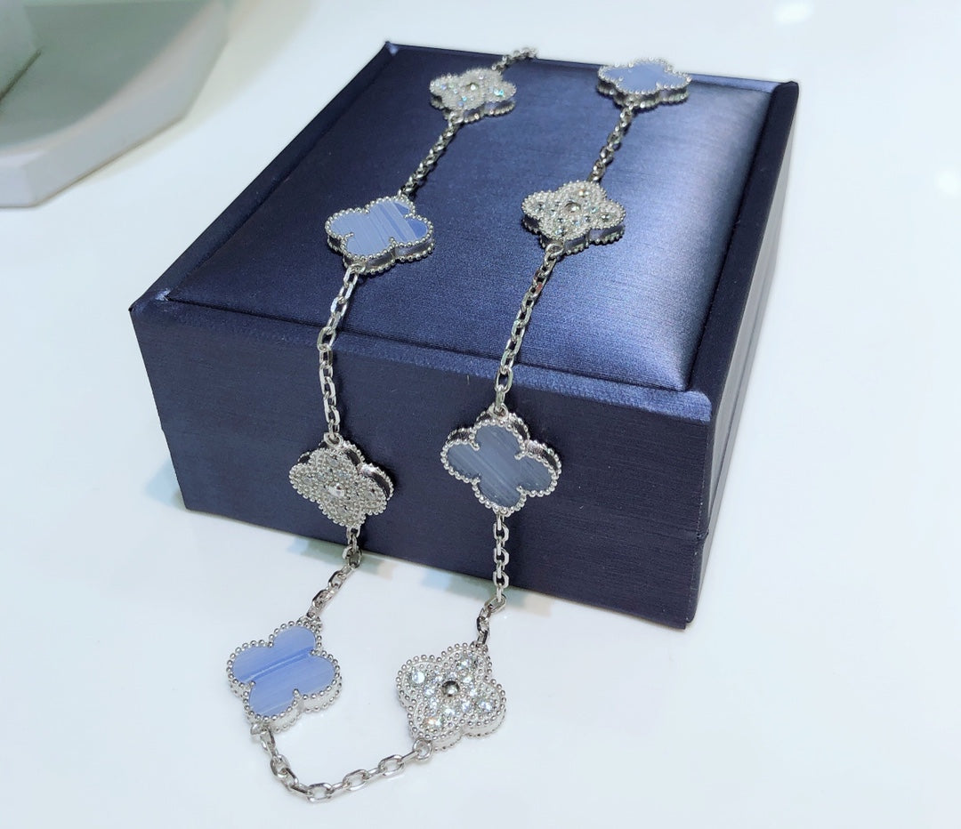 [Regalia jewelry]CLOVERS THE 10-MOTIFS CHALCEDONY DIAMONDS SILVER NECKLACE