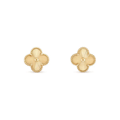 [Regalia jewelry]CLOVER MEDIUM 1 MOTIFS LASER EARRINGS